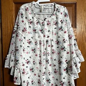 Matilda Jane What’s Up Buttercup top.  Absolutely Adorable!  Size Lg